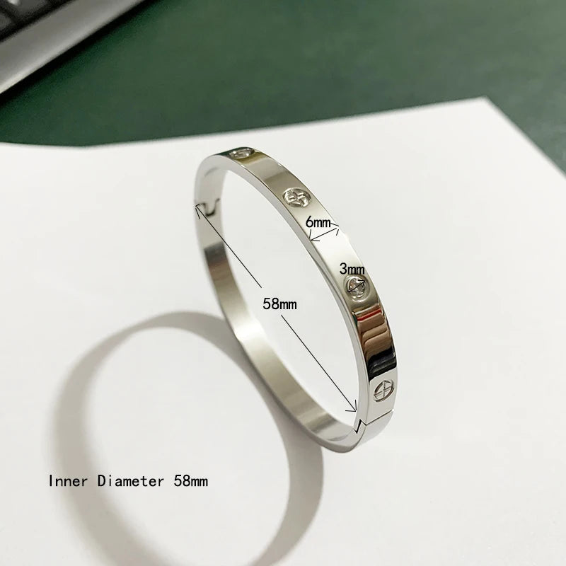 New Designed Stainless Steel And Zircon Bangle For Woman