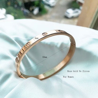 New Designed Stainless Steel And Zircon Bangle For Woman