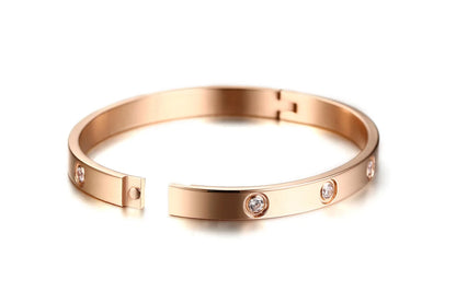 New Designed Stainless Steel And Zircon Bangle For Woman