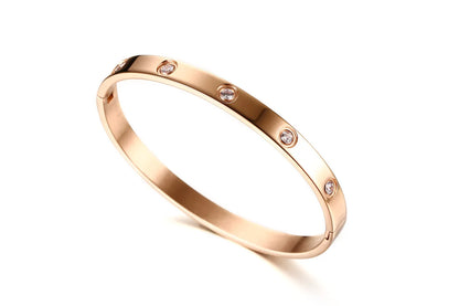 New Designed Stainless Steel And Zircon Bangle For Woman